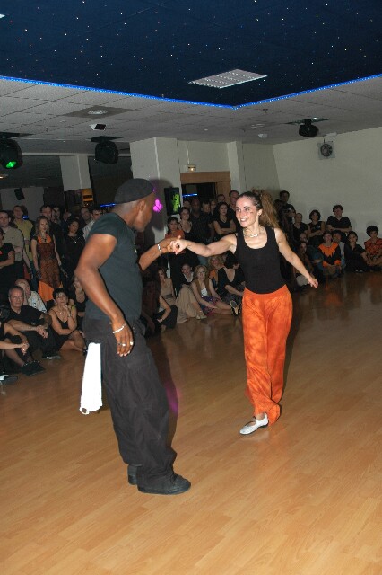 min 2005 10 31 agora 274